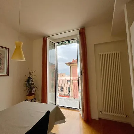 Casa Potito * Сестри-Леванте